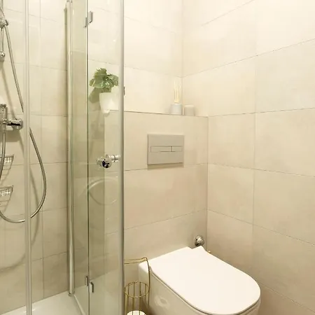 Elena Ekolu Apartamento Split