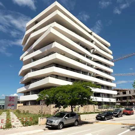 Elena Ekolu Apartmán *