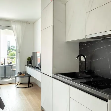 Elena Ekolu アパート スプリト